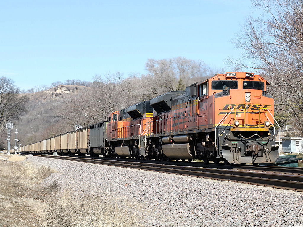 BNSF 8407